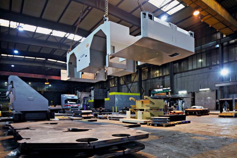 Material handling equipment — cranes and hoists